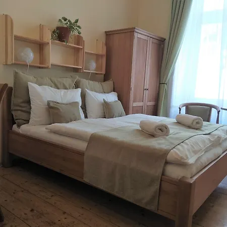 Merlin Hotel