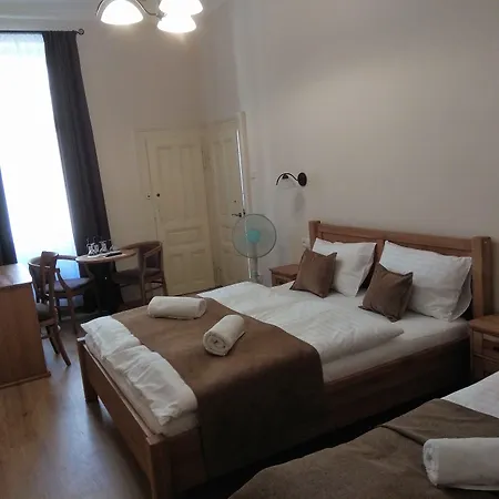 Merlin 3* Prague