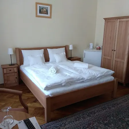 Merlin Hotel 3*